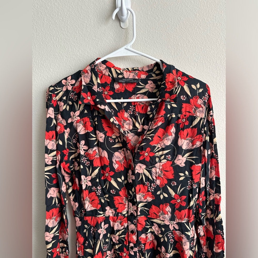 Floral Black and Red Women's Button Front Dress - Zara - size small - Picture 4 of 4